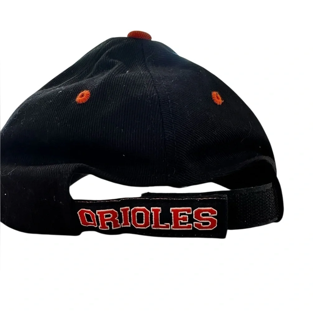 VTG 90’s Baltimore Orioles Twins Enterprises black/orange/ White Baseball Hat.